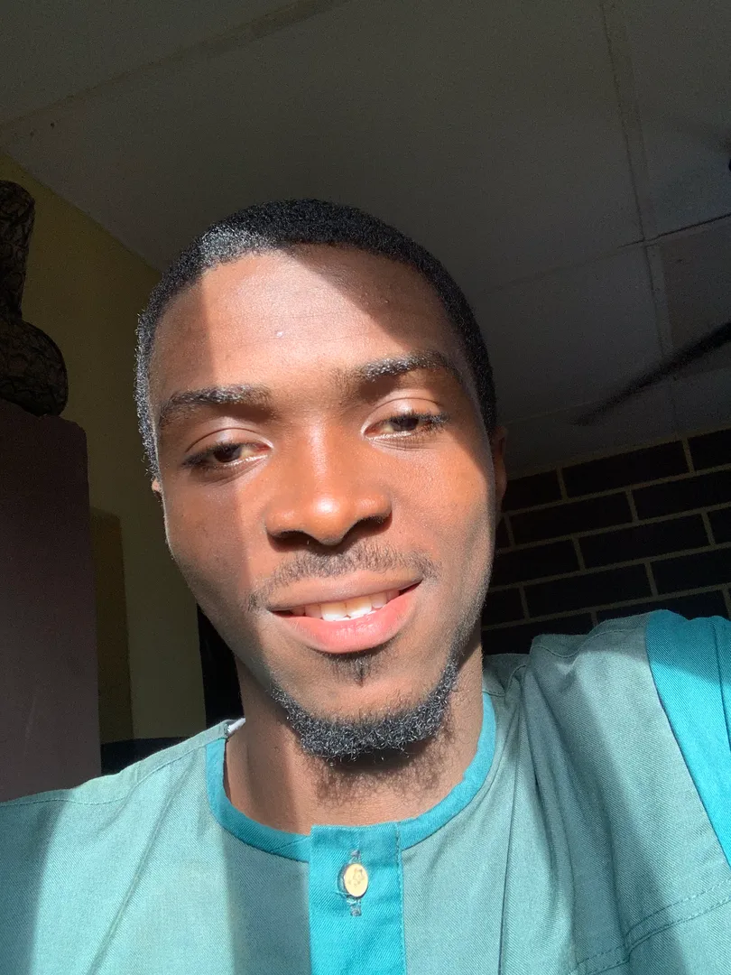 Hello👋, I'm Olawale from Nigeria. I'm an aspiring front end developer, I've taken some courses on sololearn and I'm currently taking courses on cousera and freecodecamp. I'm enthusiastic about coding and  looking forward to connecting with like minds and learning from seniors. Glad to be here.