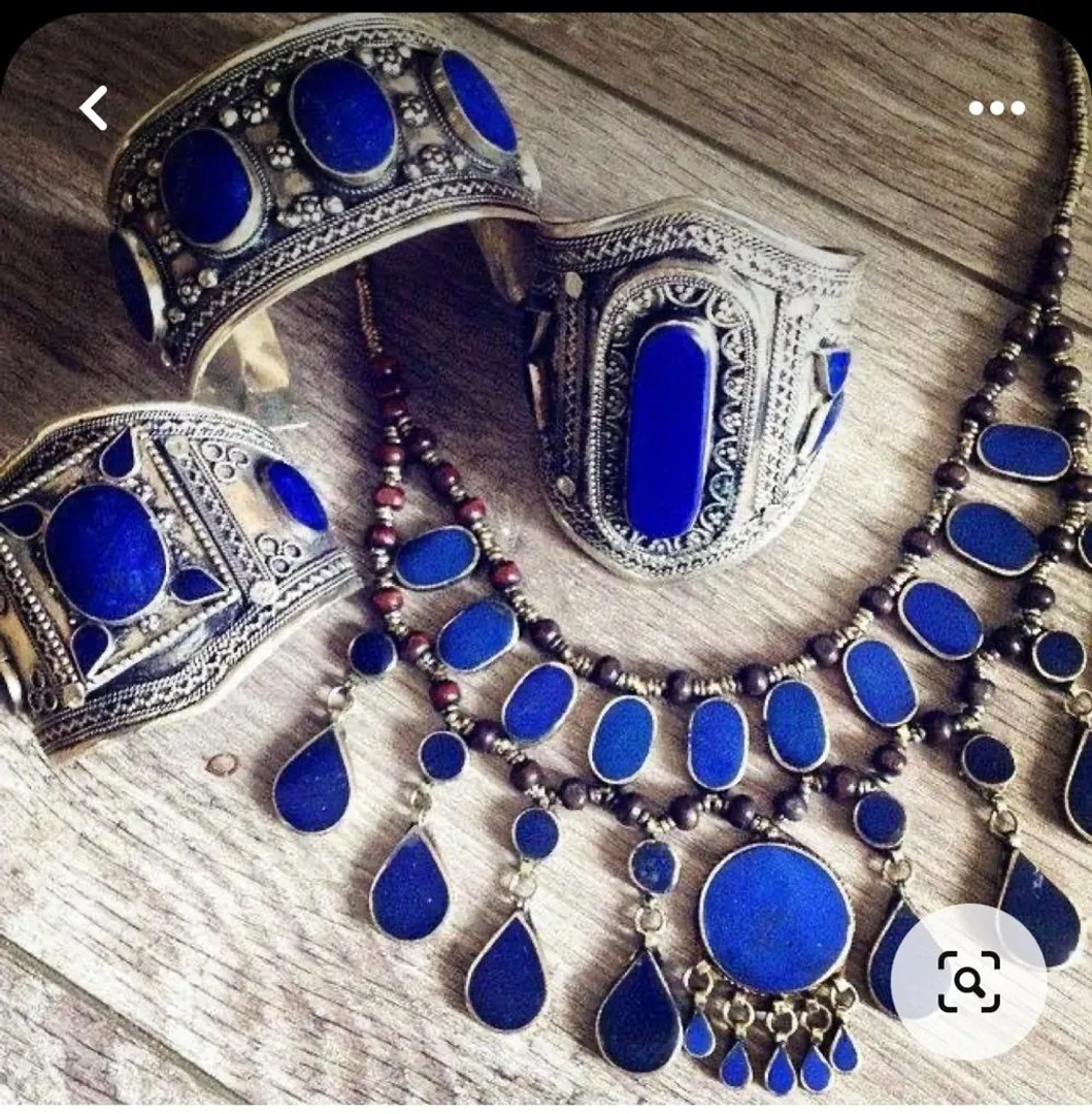 Lapis lazuli available in different sizes different styles different quality available 